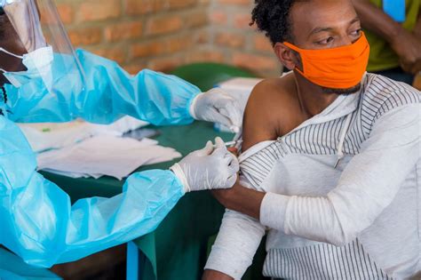 rwanda travel vaccinations